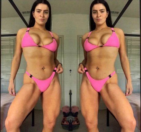 Steph De Lander hd actress picture