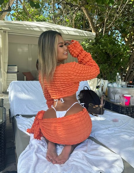 Tonti Thampitak nice pornstar images