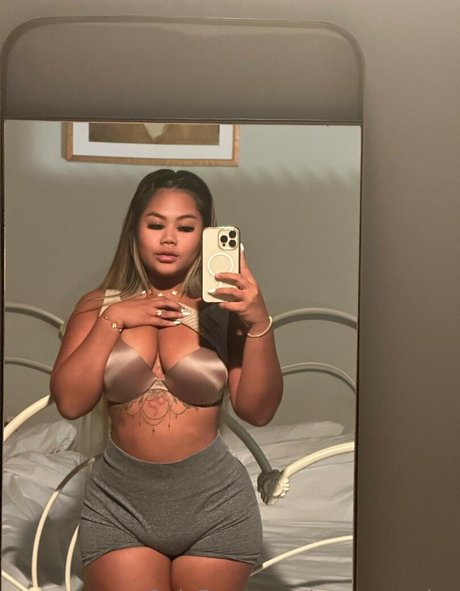 Tonti Thampitak sex star pics