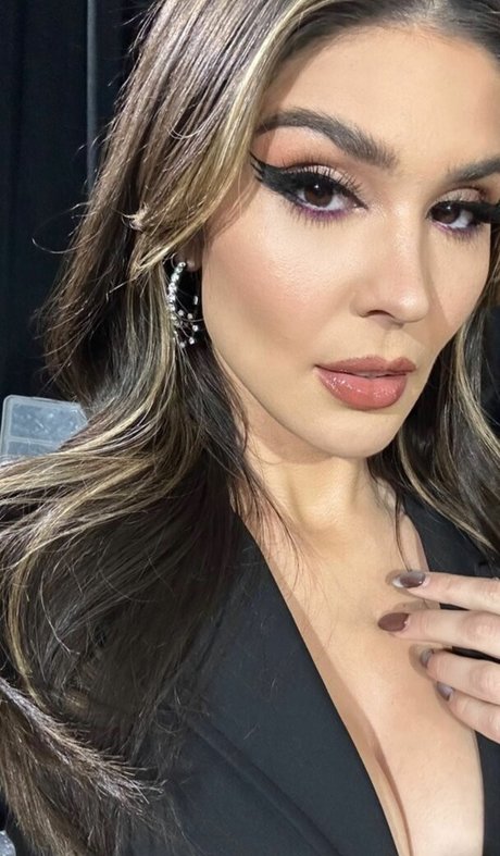 swinger milf onlyfans hot naked gallery