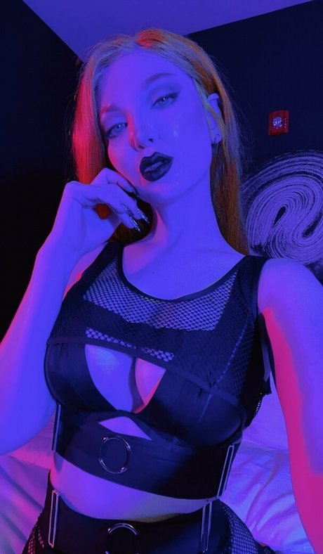 ashlewddaefree beautiful actress pic