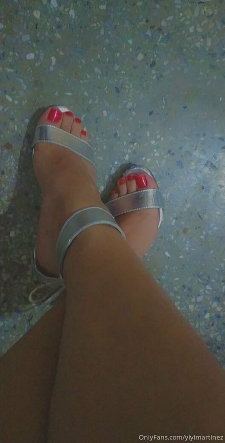 yiyisweetcousin sex actress img