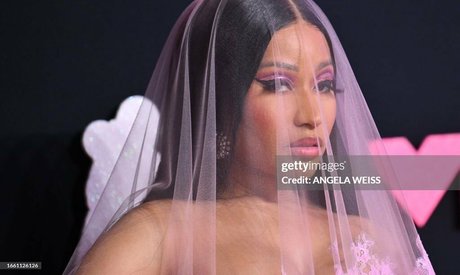 Nicki Minaj model free pics