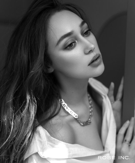 Alycia Debnam Carey high quality pornstar img