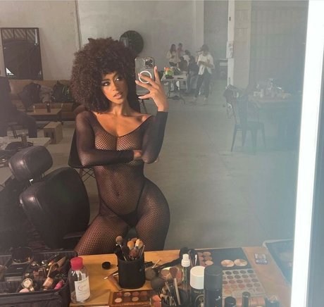 Briana Smith star hot image