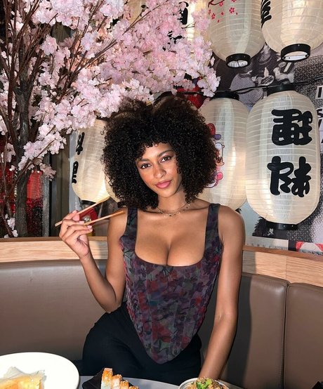 Briana Smith hot pornstar images