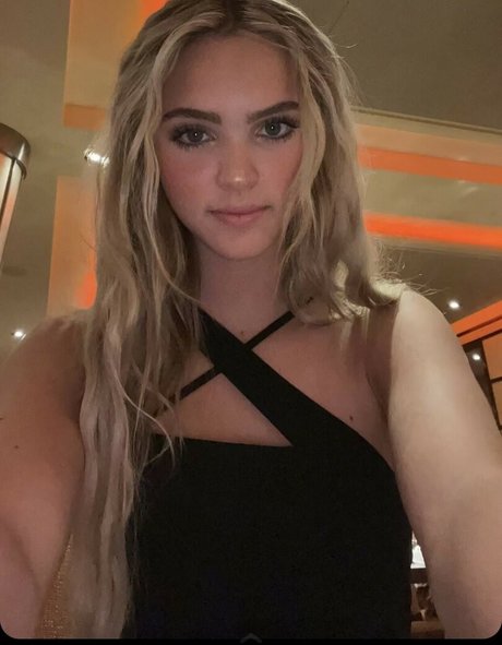 Paigemackenzie naked actress galleries