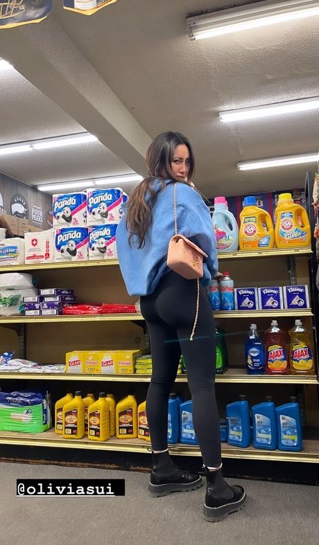 Olivia Sui pretty pornstar picture