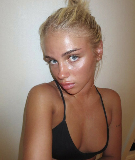 amateur wife onlyfans free naked gallery