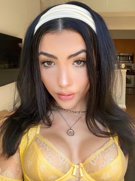 Andrea Botez Ai Porn high quality actress image