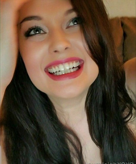 the laurajohnson xxx pornstar gallery