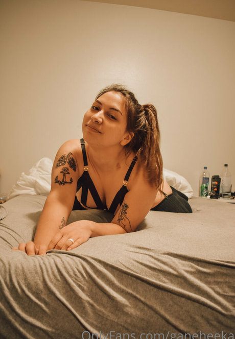 chicks with dicks onlyfans porn pic