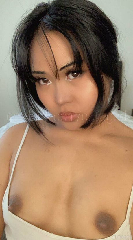 cutiegod hot pornstar img