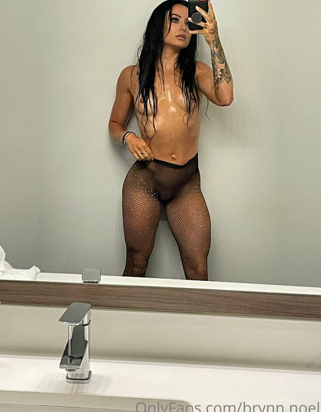 Brynn Noel star nude gallery