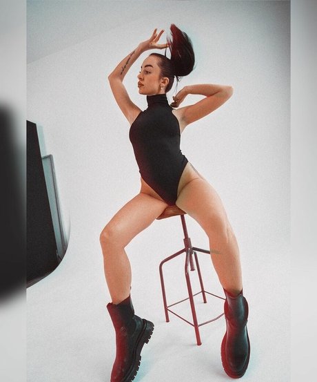 marikadurka__ erotic pornstar pic