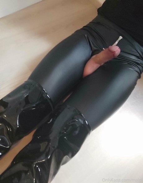 maidi pornstar sexy pics