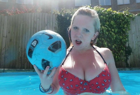 petite slut onlyfans adult image