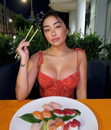 Ellerie Marie pornstar adult images