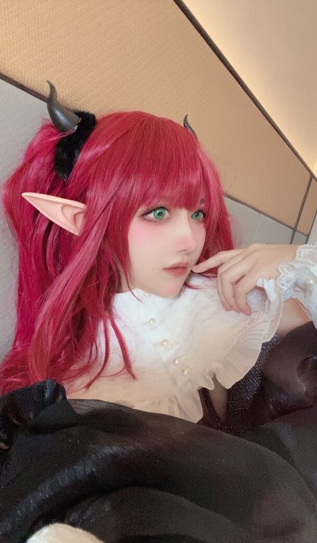 shika xiaolu lu nudes actress image