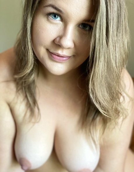 popular trans onlyfans sexy nudes picture