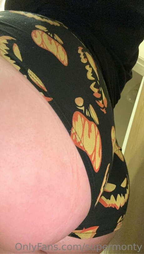 supermonty beautiful actress photos