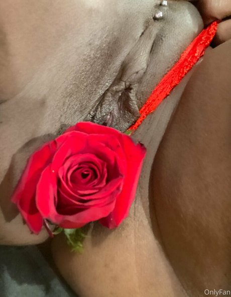 vipwithbinababy nude actress gallery