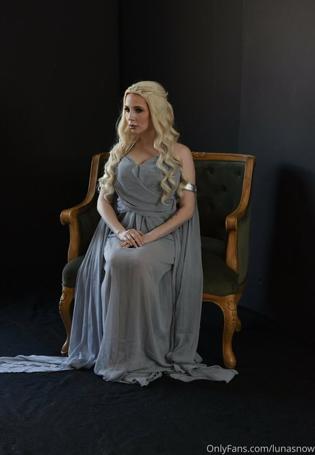 lunasnow naked actress pics