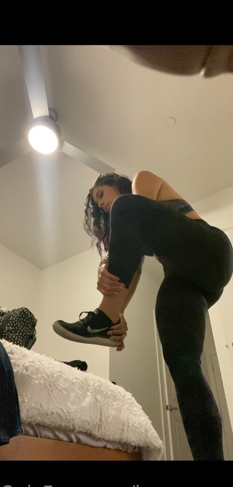 love queen bee beautiful actress picture