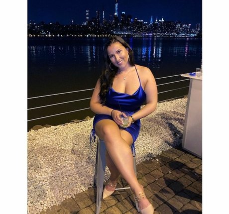 blonde famous onlyfans xxx photo