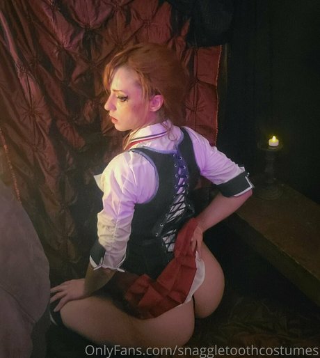 snaggletoothcostumes star pornographic photos