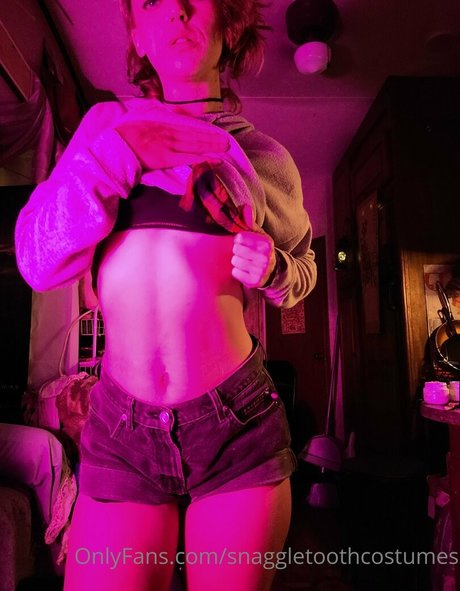 snaggletoothcostumes pornstar beautiful images