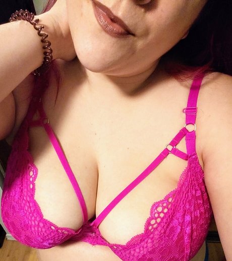 roguemelons erotic actress picture