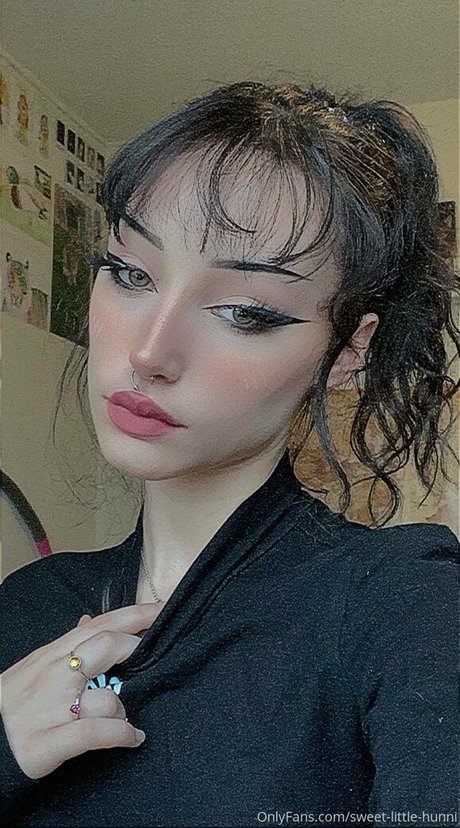 sweet little hunni sex model images