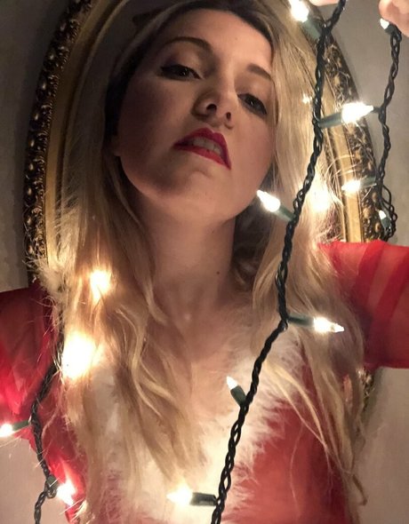 meggybunnyvip pornographic actress img