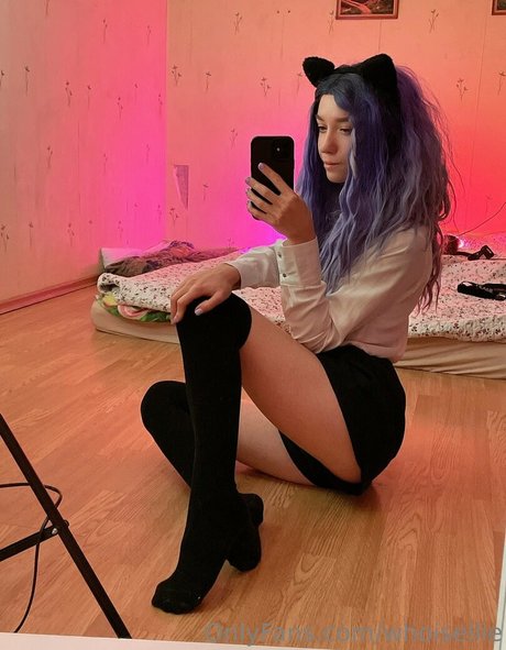 whoisellie nice actress image