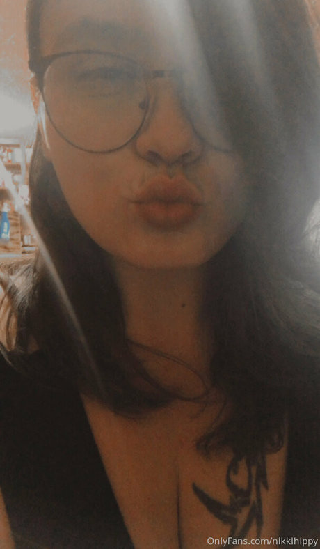 nikkihippy perfect star picture