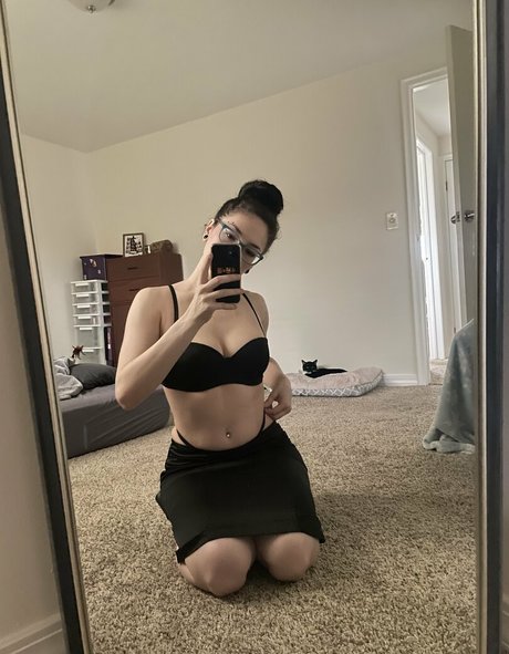 ghostlygothx nudes model galleries