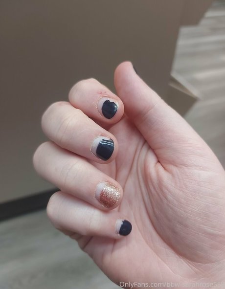 bbw sarahrose555 nude model pictures