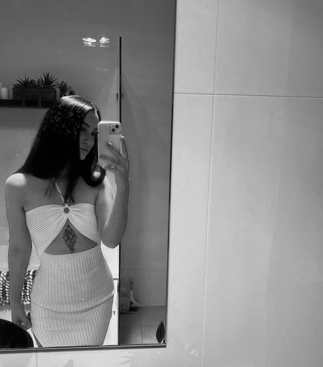 blonde famous onlyfans top pics