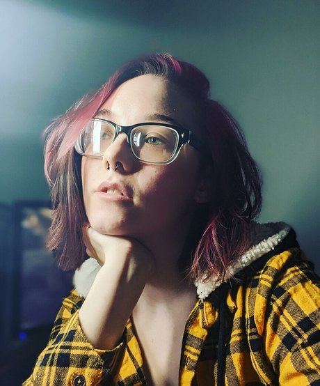 give me seretonin pornstar nudes pics