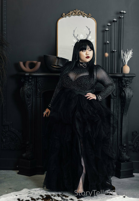 storytellercosplay model hd image