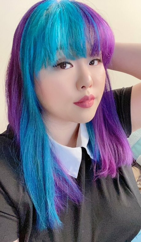 storytellercosplay pretty actress picture