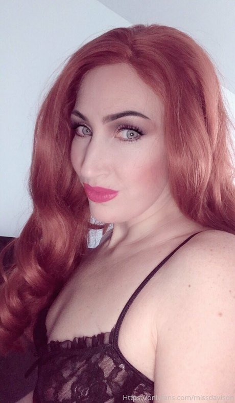 missdavison star adult photo