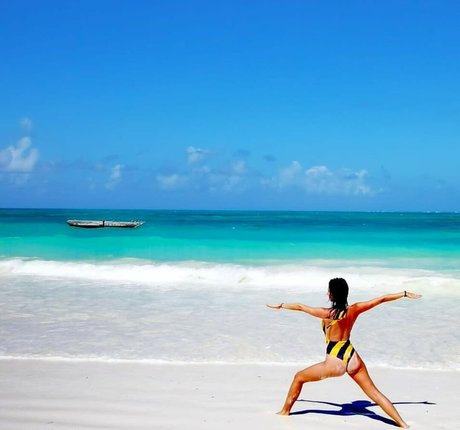 Lara Moreno pornstar nude img