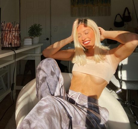 Kamryn Bedore perfect pornstar photo