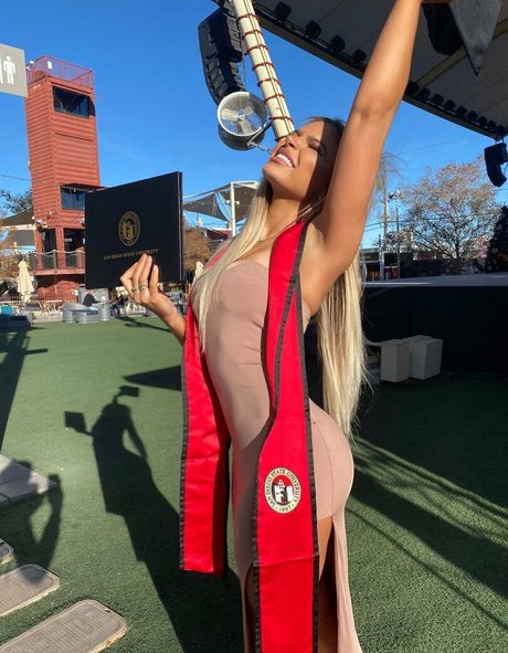 itshannahsworldd sexy star image