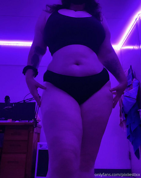 pixiiestixx porn actress galleries