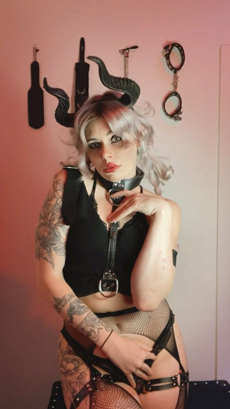 ebony wet pussy onlyfans hot naked images