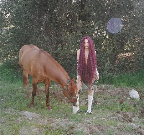 sadsamo art model photos