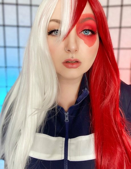 skinny asian onlyfans exclusive image